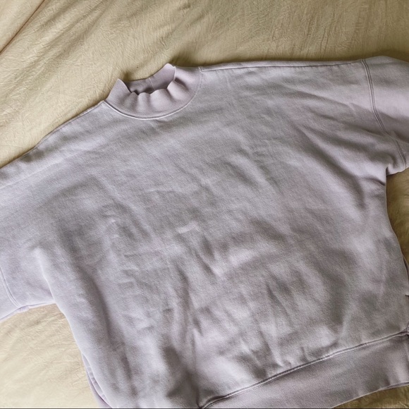 🌱 SOLD 🌱 TNA mock neck sweatshirt 🛍 - Picture 2 of 3